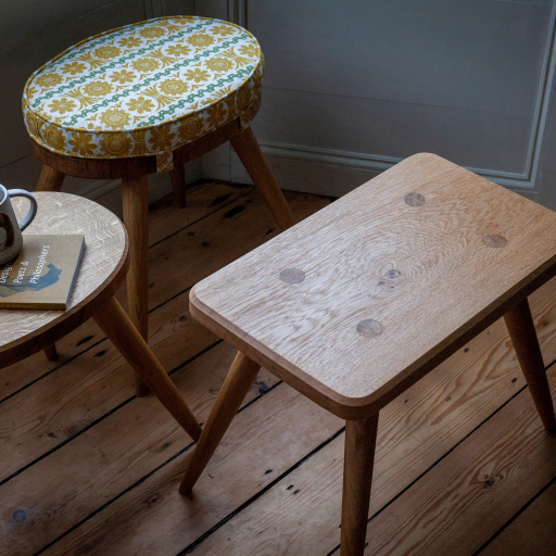 Handmade oak-topped Ette bench